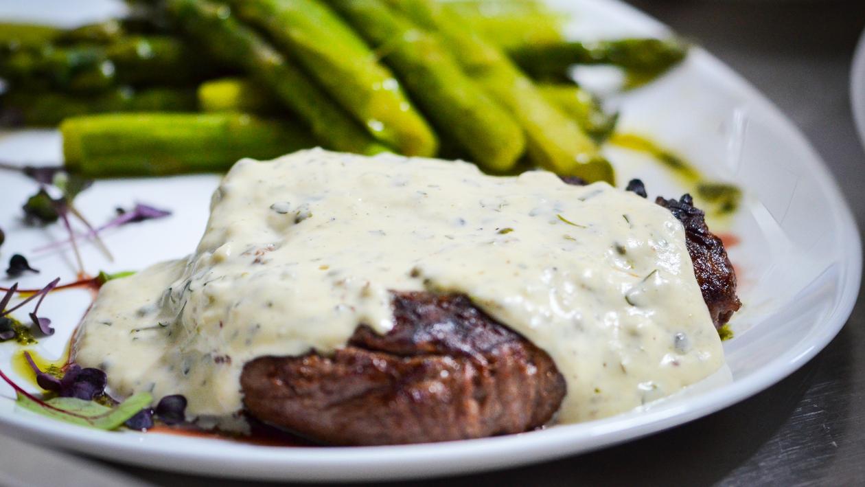 Steak with Blue Cheese Sauce Atkins Low Carb Diet